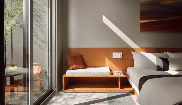 Frame Hotel - SoCo