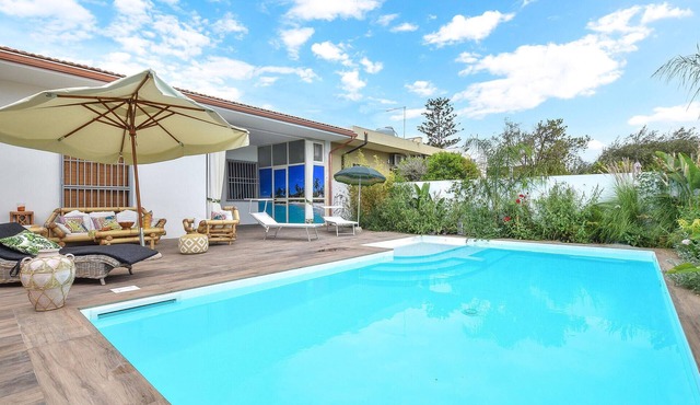 Gorgeous home in Marina di Modica