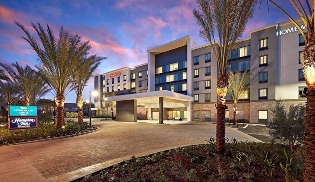 Hampton Inn Long Beach Airport