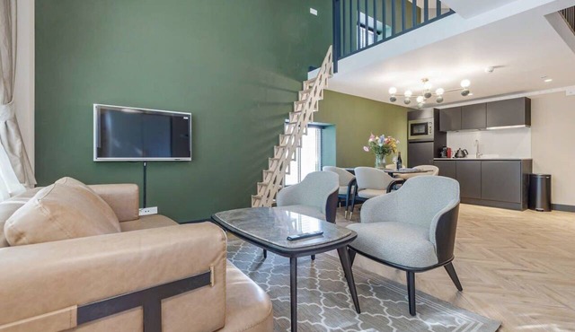 High-end boutique apartment near city center!