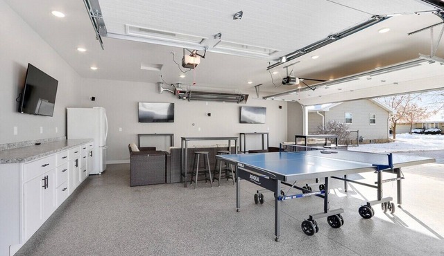 House w/Finished Garage walk to Lambeau/Bars/Resch