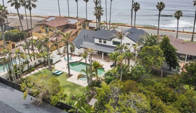 Iconic Sunset Cliffs Escape!