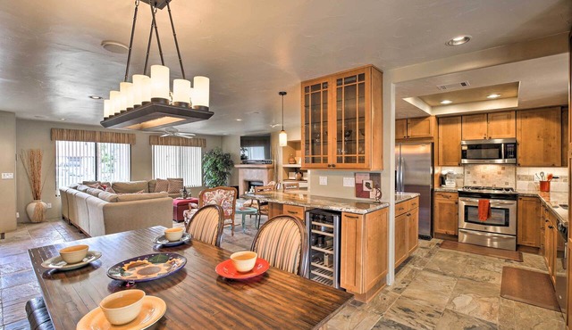 Indio Escape w/Fire Pit & Resort Amenities!