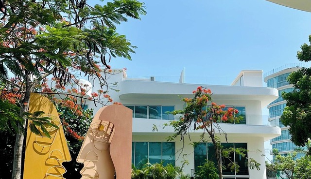 Luxury and Comfort by the beach