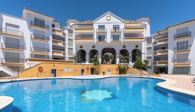 Marbella Luxury Penthouse 100m from beach, huge terrace and sea views