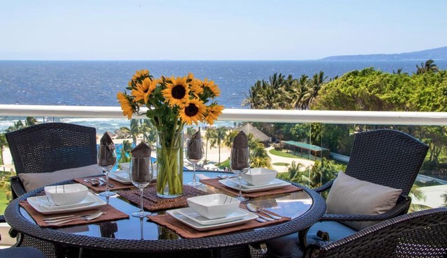 Modern- Renovated- Breathtaking 6th Floor- 3 Bedrooms Villa Magna