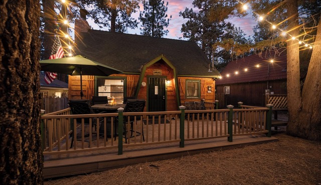 New: Big Bear Mountain Retreat w/Hot Tub