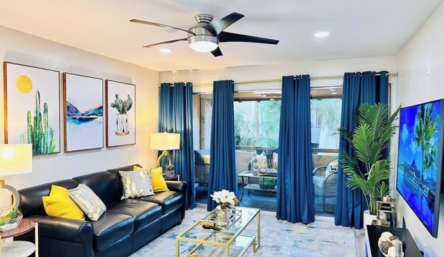 Newly updated Modern 2 BR Scottsdale Condo.