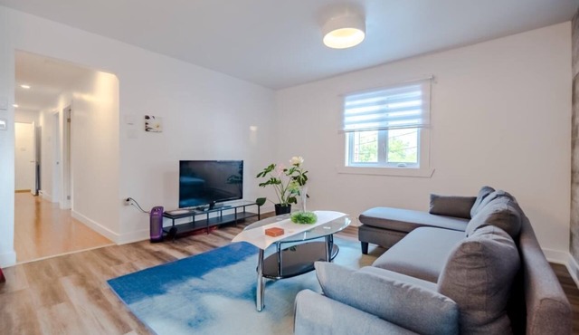 Nice River & Mountain View+4 Beds+Free parking