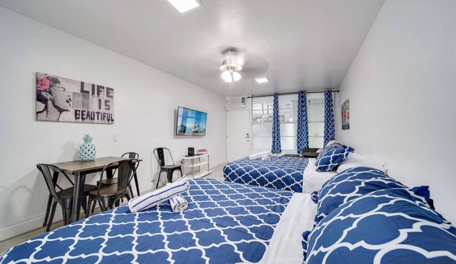 Ocean Drive Prime Apt w/2 QueenBeds & Washer/Dryer
