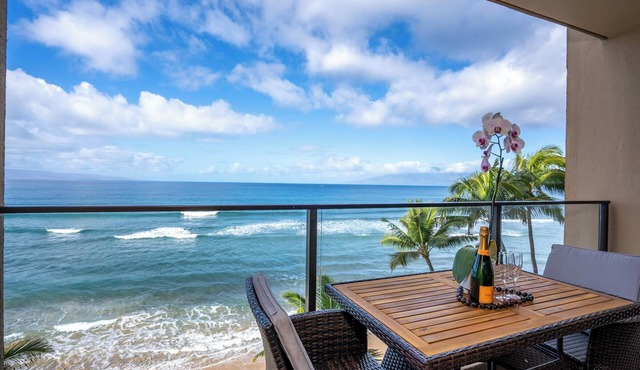 Oceanfront Kaanapali Studio Vistas