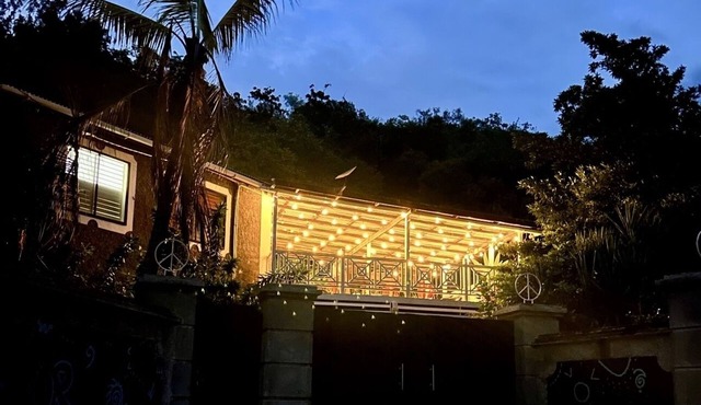 Oceanfront Luxury Villa: Private Beach & Staff, Solar powered