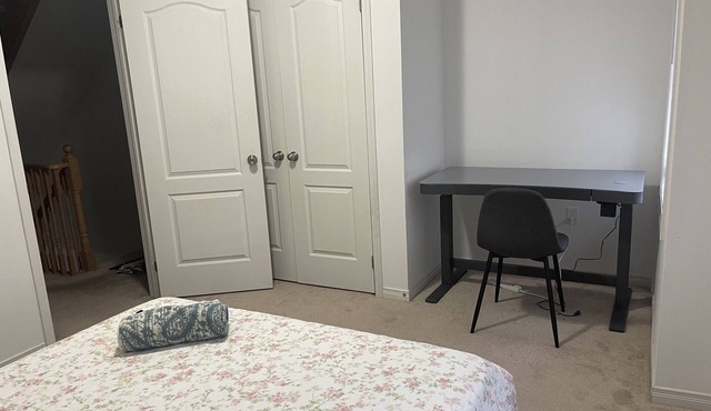 Private Bedroom in Oshawa