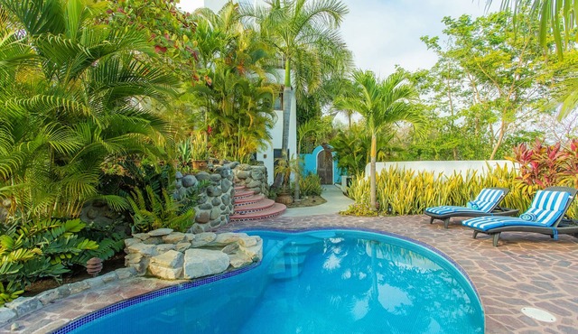 Private Heaven with Amazing Views!