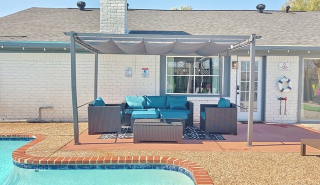 Sageview Cottage – 4 BDR w/Pool, Pet Friendly!