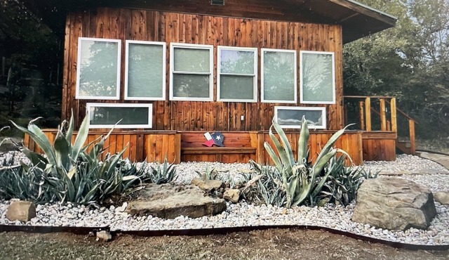 Scenic Hillside Cabin: The Hideout at Rocky Ridge