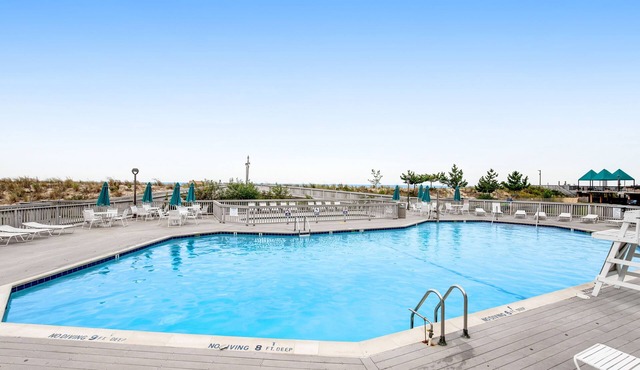 Sea Colony lanai condo with pools, tennis/pickle ball courts, fitness center