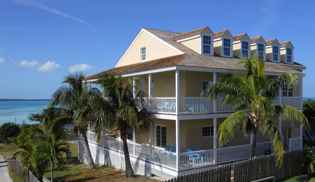Seadream House – Large 5-Bedroom Oceanview Retreat