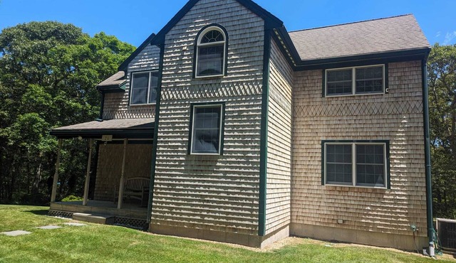 Secluded Escape- Central AC & Wireless Internet Access.
