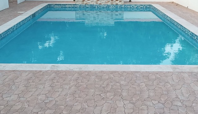 Spacious 3-bedroom apartment with WiFi, AC in lovely St Ann