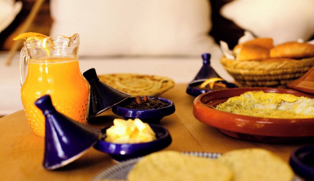 Spacious 5-bedroom riad in charming Marrakesh with AC, WiFi and Pool