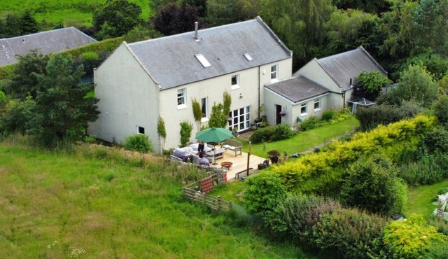 Spacious Scottish Borders House with Hot Tub