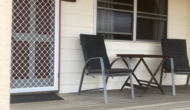 SPACIOUS SELF CONTAINED CABIN OVERLOOKING THE BUNYA MOUNTAINS