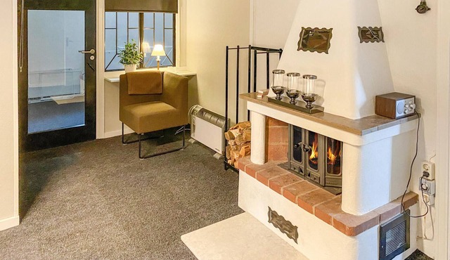 Spend active days with your favorite person in this vacation apartment near Lake Sommensee.