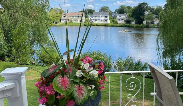 Spring Lake Lakefront 6-Bedroom Home — 4 Blocks to Beach Sleeps 14