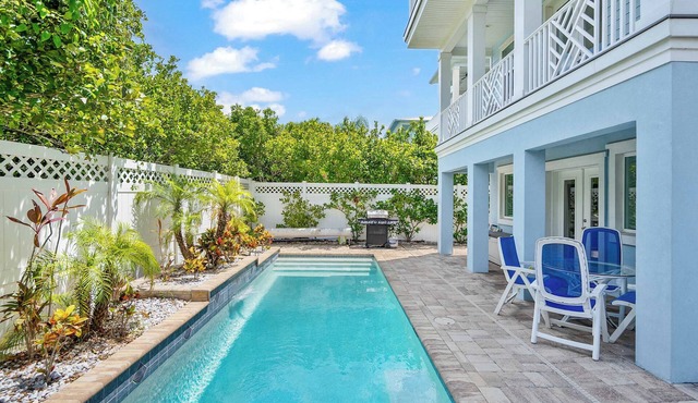 Steps to Beach, Heated Pool, Elevator, Game Room