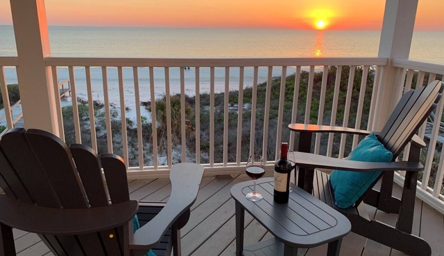 Summer Dreams: Beachfront, Private Pool, Pet Friendly, North Cape