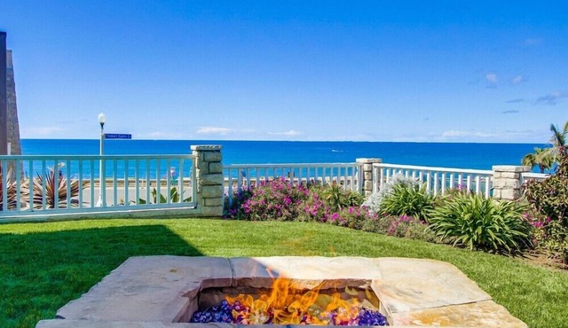Sunset Cliffs Ocean View Home, One House from Ocean with New AC throughout