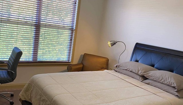 The Arboretum 2BR with Balcony 5