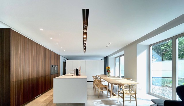 the big modern perfect apartment - SIX MONTHS MINIMUM! DO NOT ASK!!!