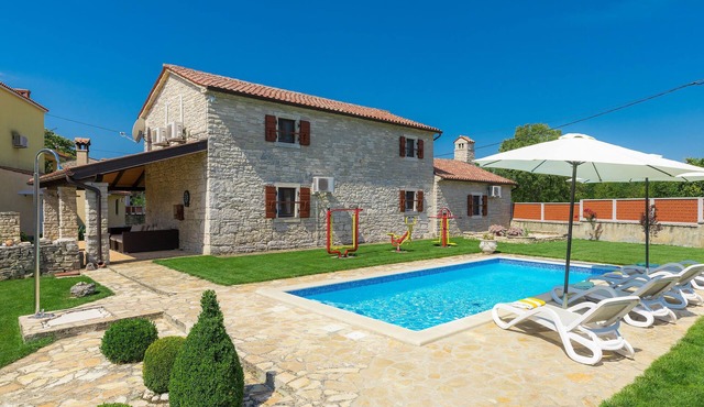 Vacation home Bozac by Interhome