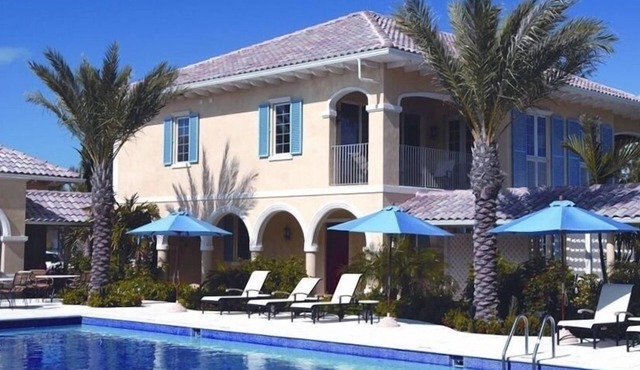 Villa Renaissance 503: Book August Now And Save 10%!
