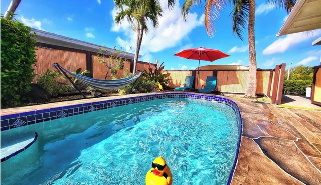 Welcome to Paradise! Private Pool, 40' Dock, Great Location