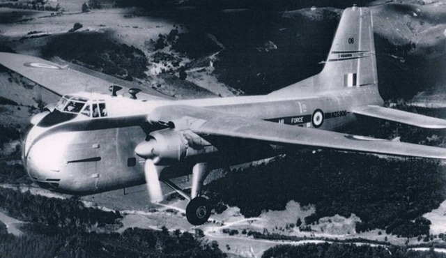 Woodlyn Park Plane cockpit Unit