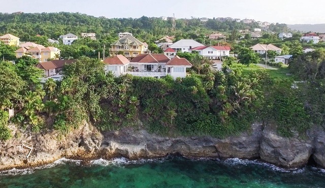 ZYANI Boutique Resort Breathtaking Seaside location Chef, Massage therapist,