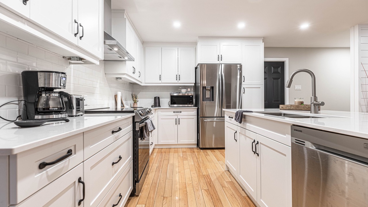 Photo of Kitchen in Grand Bend
