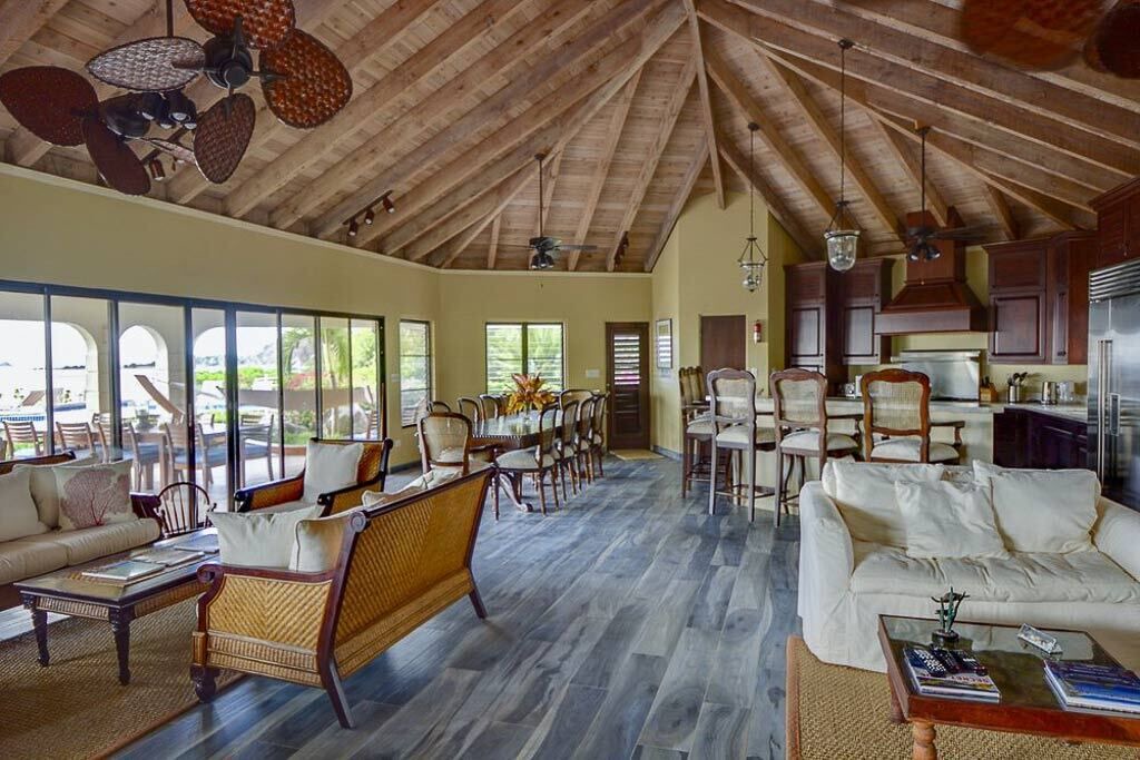 Photo of Livingroom in Spanish Town