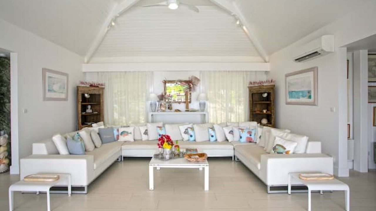 Photo of Livingroom in Orient Bay