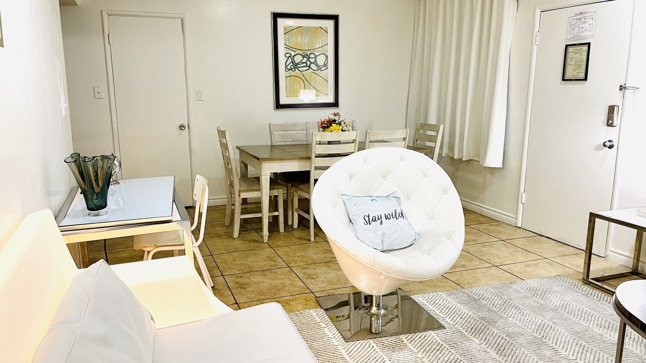 Photo of Livingroom in Beverly Green