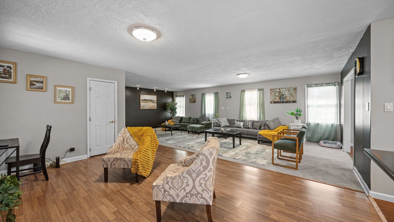 Photo of Livingroom in Cary