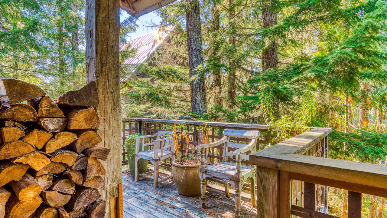 Photo of Patio Balcony in Government Camp