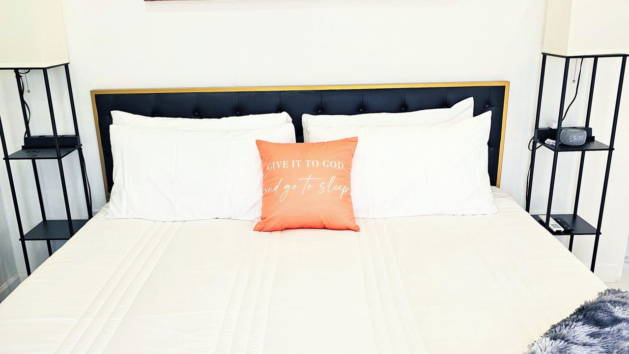 Photo of Bedroom in Governor's Harbour