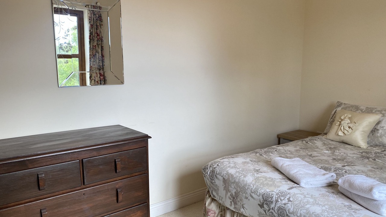 Photo of Bedroom in Recess