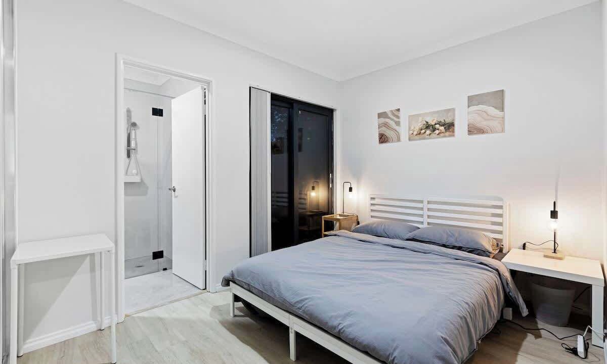 Photo of Bedroom in St James