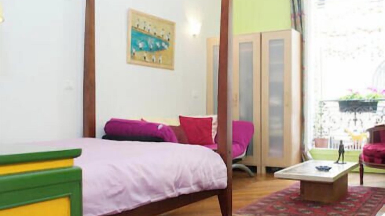 Photo of Bedroom in 9th Arrondissement