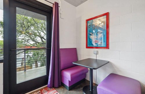 Folly Beach Hotel | Boutique Vera Hotel Room 303: King Room in the Heart of Folly Beach